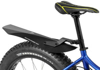 AXIOM GARDE-BOUE REARRUNNER FAT, détail produit