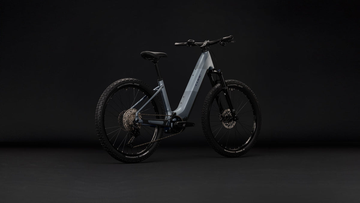Cube Reaction Hybrid Performance 720 (2027), trois-quarts arrière