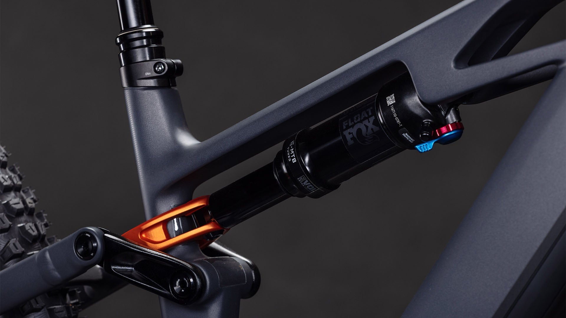 Vélo électrique Cube Stereo Hybrid ONE44 HPC SLX 800 gris et orange, guidon et potence
