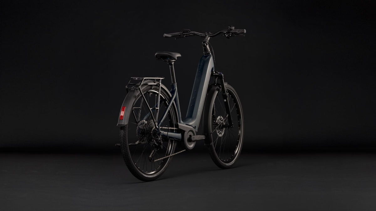 Cube Touring Hybrid ONE 600 EE grey´n´coolgrey (2027), trois-quarts arrière
