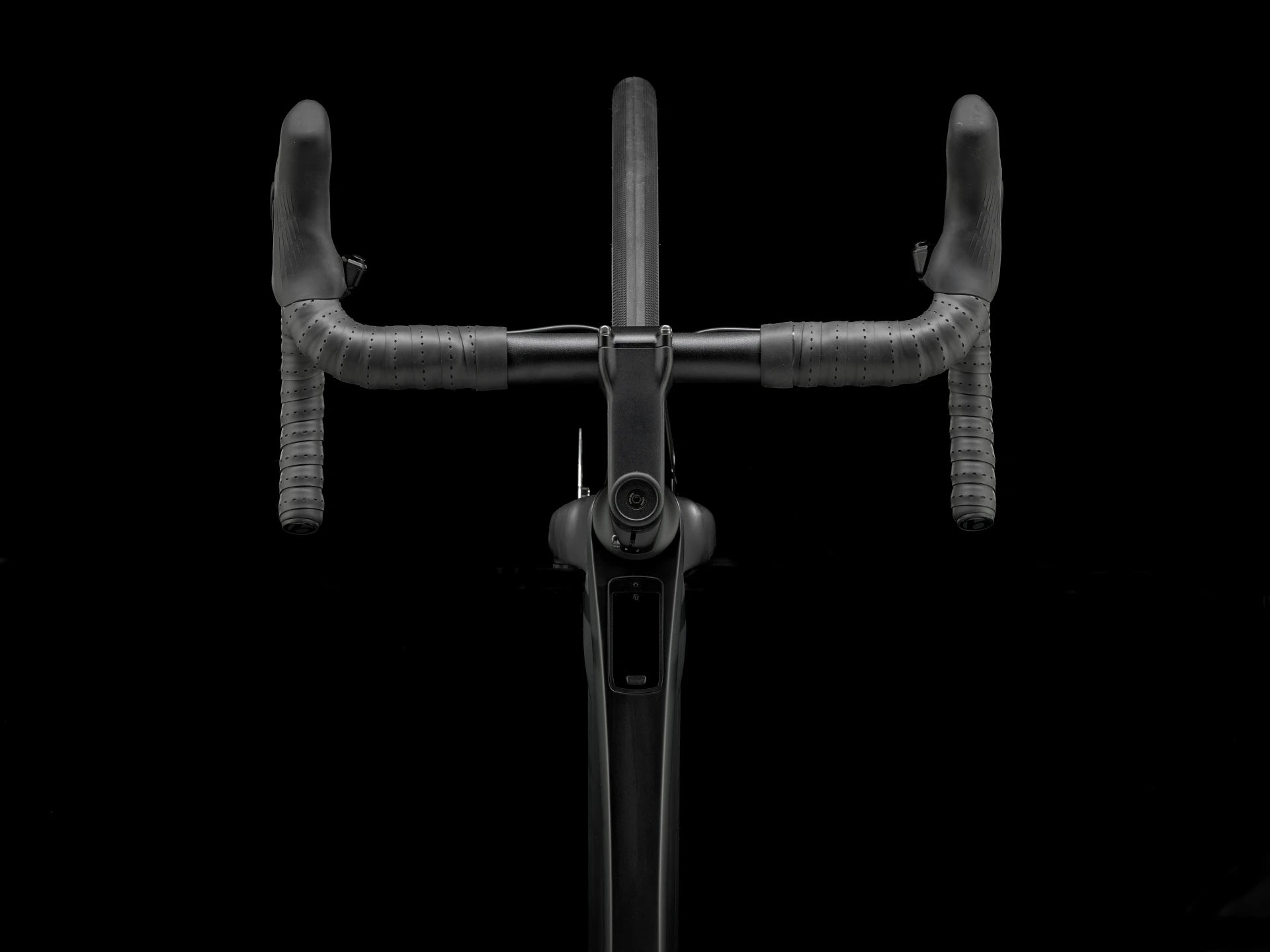 Trek Domane+ SLR 6 2025, cockpit