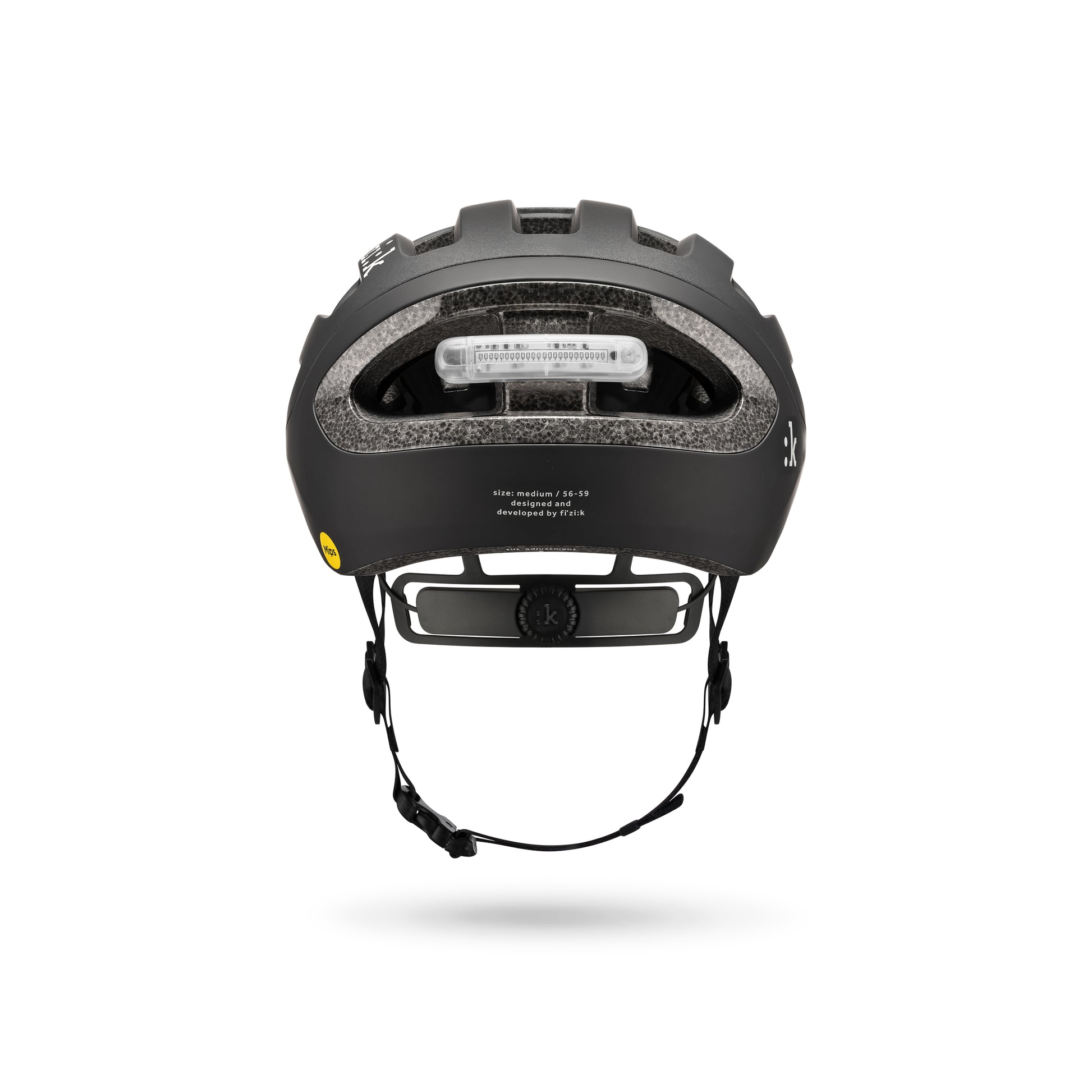 Fizik Kyros, vue de face