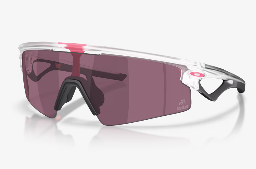 Oakley Sphaera™ Strike Giro d'Italia Collection, trois-quarts avant