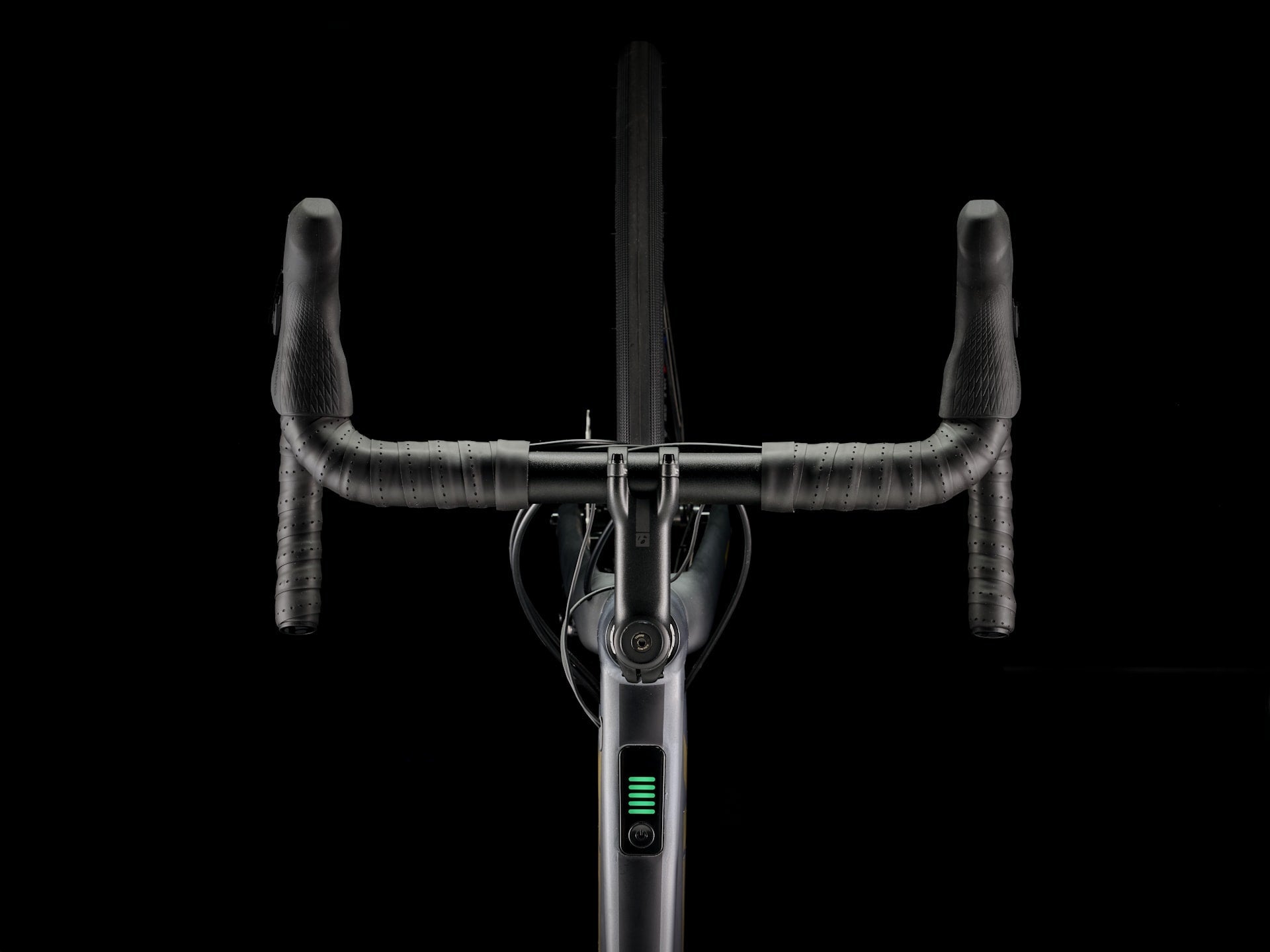 Trek Domane+ AL5, cockpit