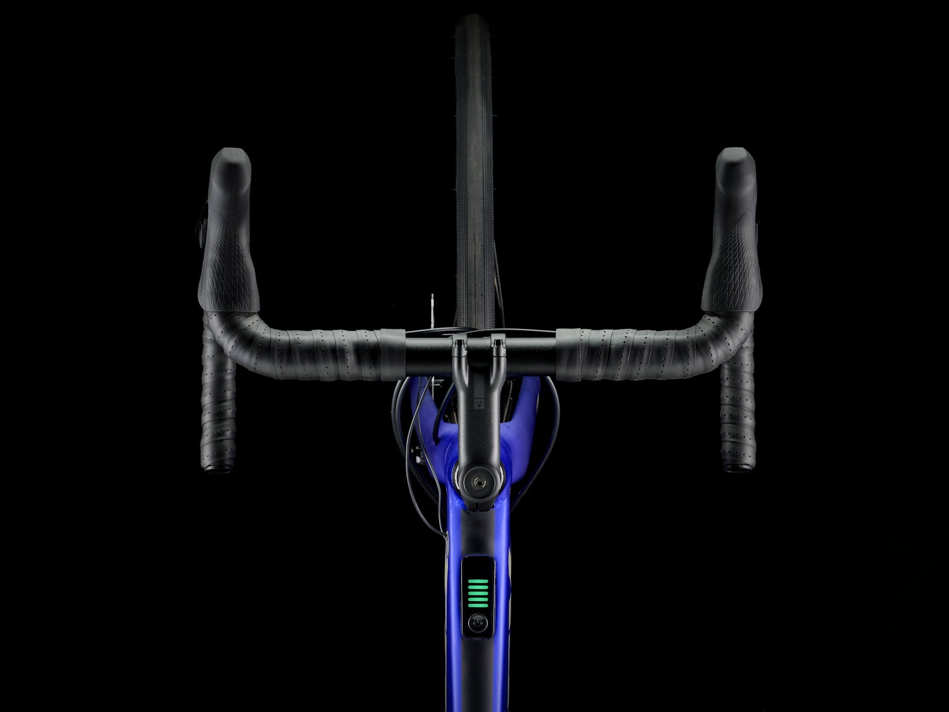 Trek Domane+ AL5, cockpit