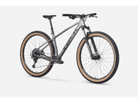 Trek Marlin 6 Gen 3, trois-quarts avant