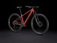 Trek Marlin 6 Gen 3, trois-quarts avant