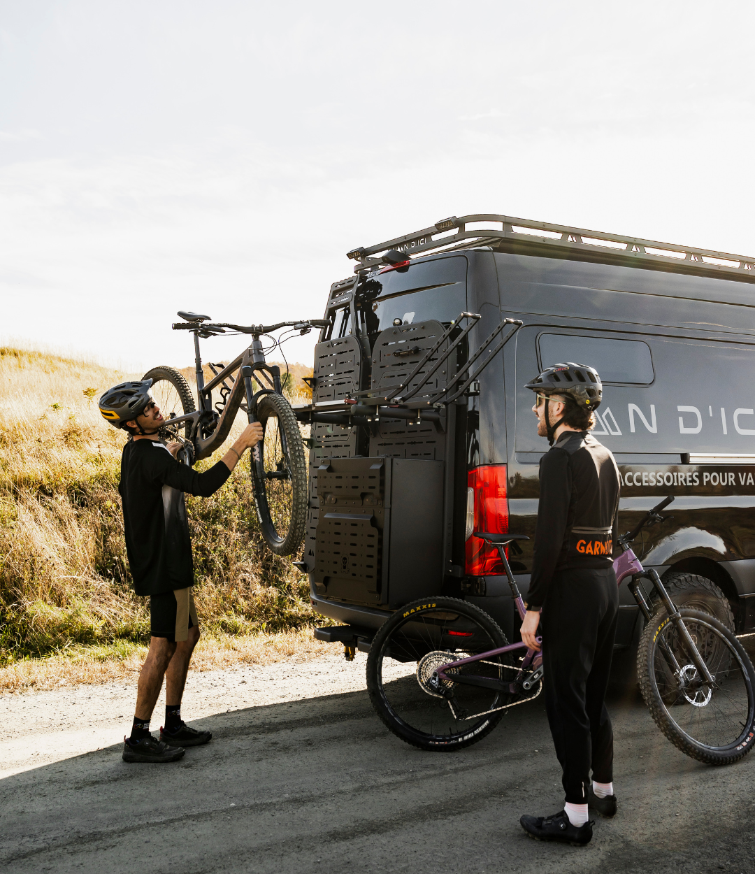 VAN D'ICI Supports de portes arrière - Sprinter VS30 2019+, vue d'ensemble