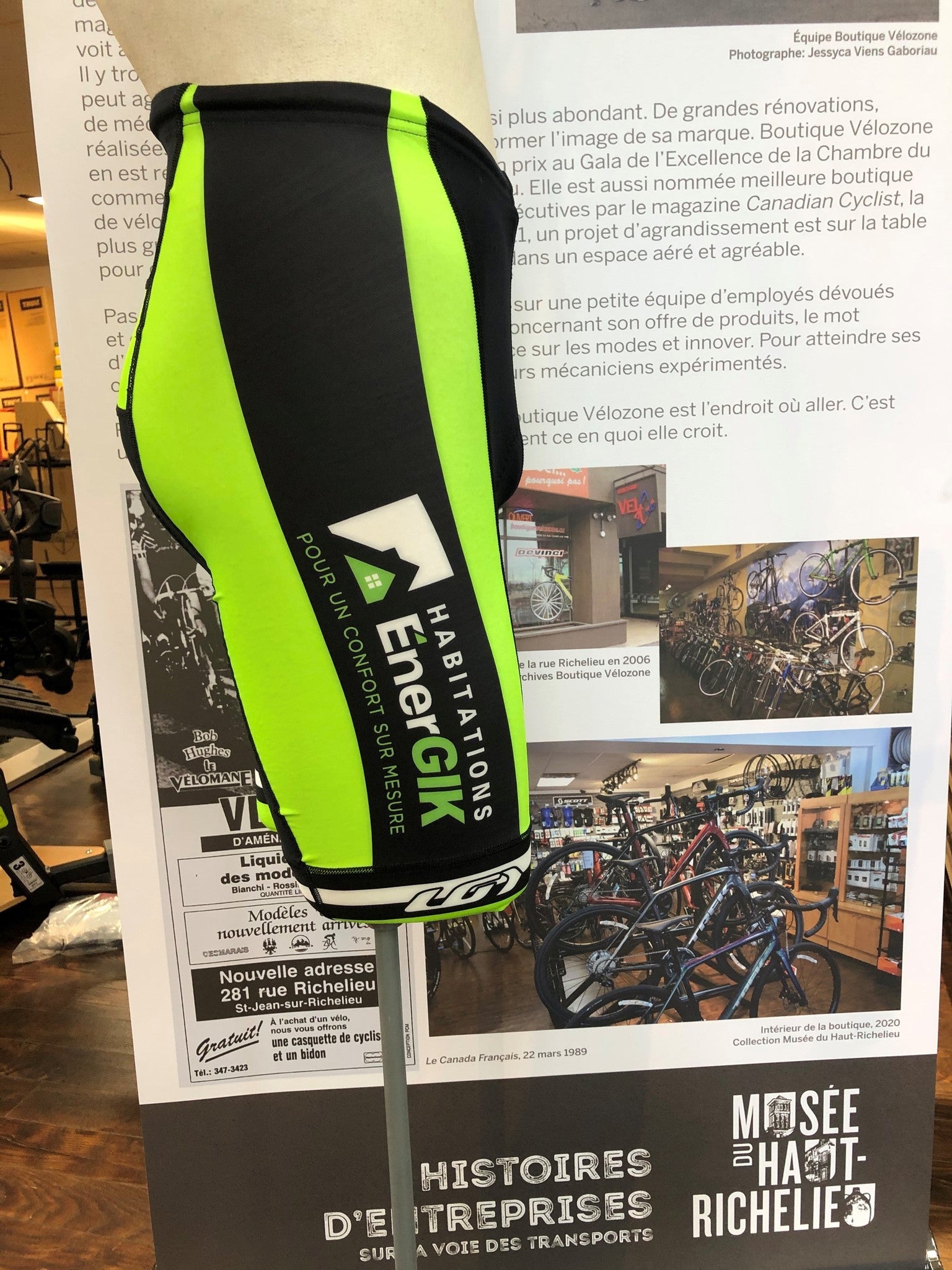 Cuissard de vélo Équipe VéloZone, vue de profil