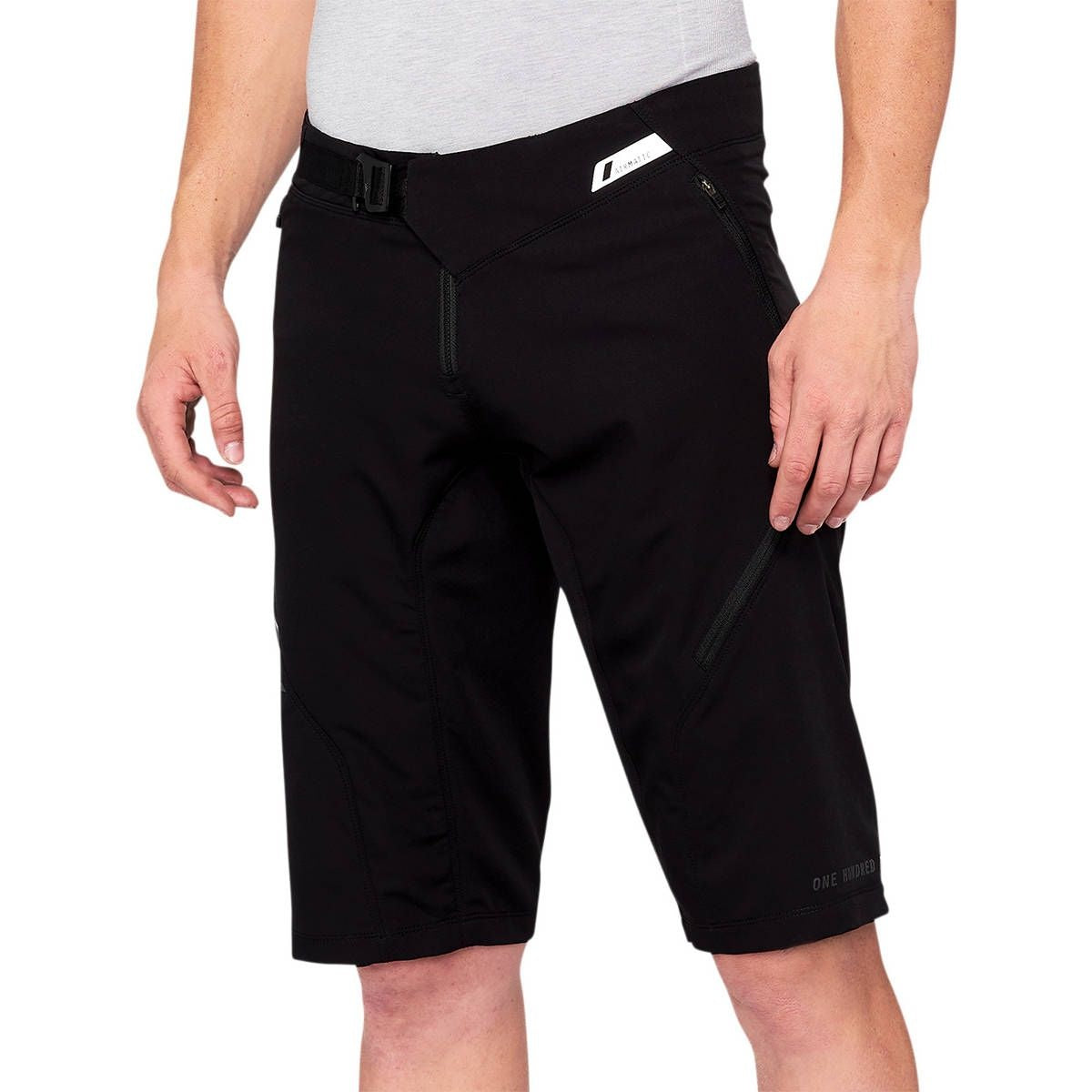 Short 100% Airmatic pour homme, vue de face